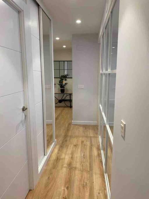 Apartamento A Estrenar En Centro Gijon. Fibra-Tv Екстериор снимка